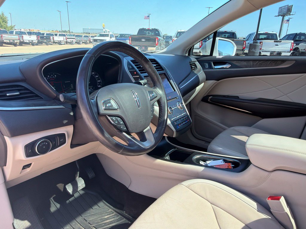 Used 2019 Lincoln MKC Reserve w/ MKC Climate Package FWD image 18