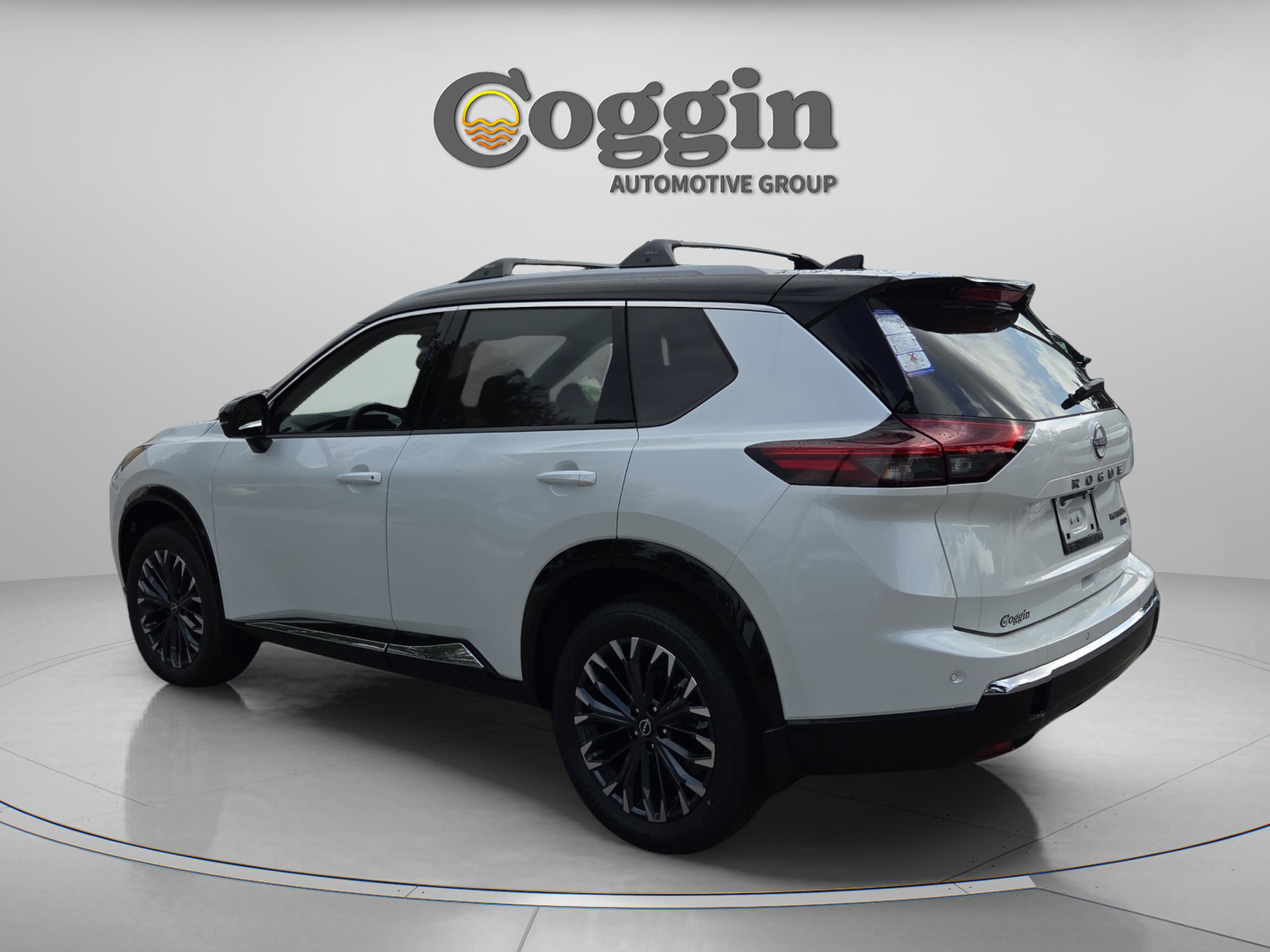 New 2026 Nissan Rogue Platinum w/ Platinum Premium Package AWD/4WD image 3