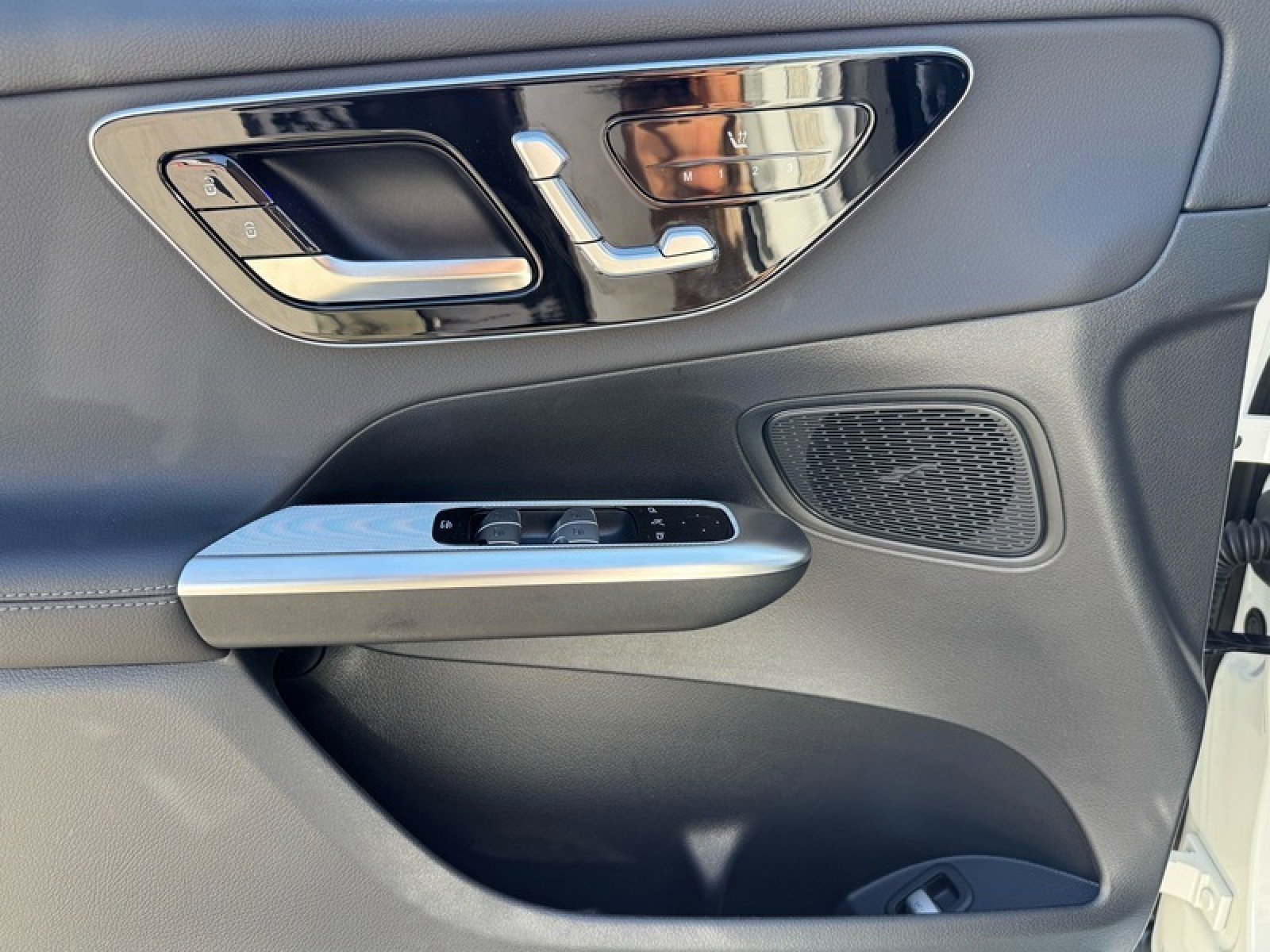 Certified 2026 Mercedes-Benz GLC 300 4MATIC image 14