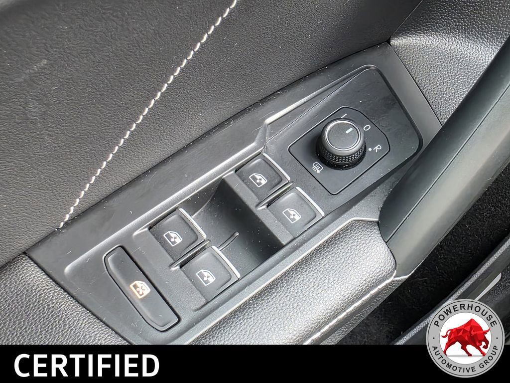 Used 2023 Volkswagen Tiguan SE R-Line FWD image 28