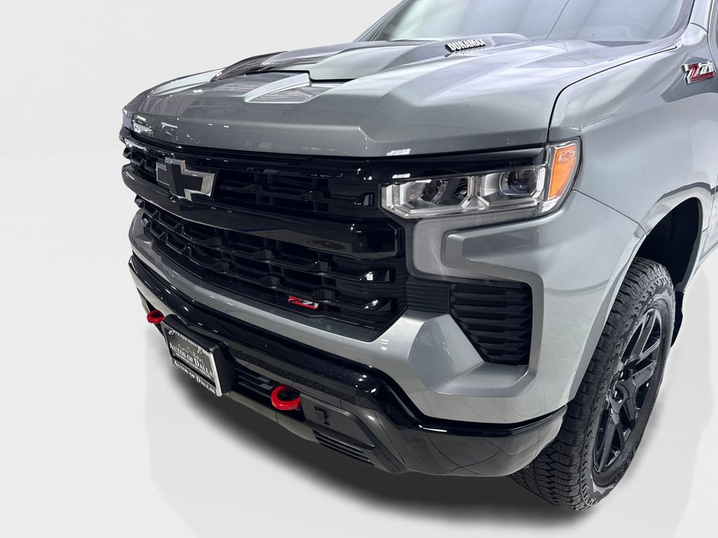 Used 2025 Chevrolet Silverado 1500 LT Trail Boss w/ Convenience Package II image 16