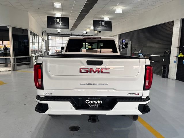 Used 2020 GMC Sierra 2500 AT4 w/ AT4 Premium Package AWD/4WD image 8