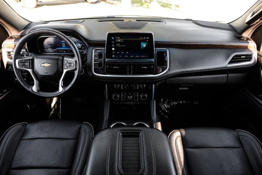 Used 2022 Chevrolet Suburban Premier image 10