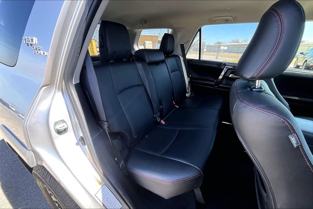 Used 2024 Toyota 4Runner TRD Off-Road Premium image 38