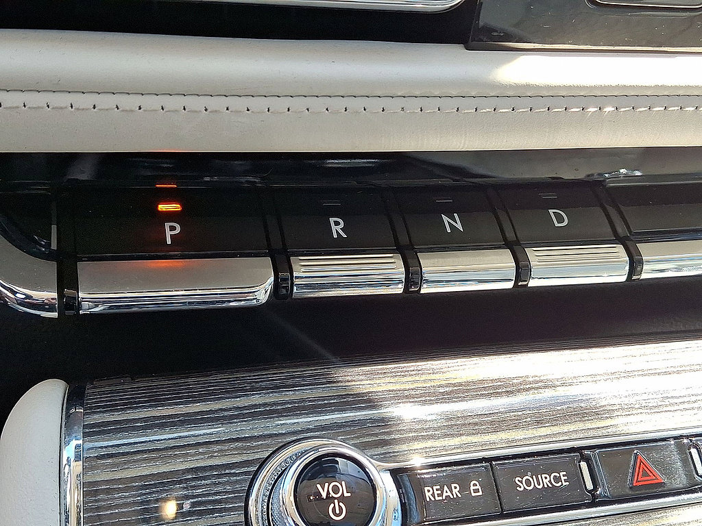 Used 2021 Lincoln Aviator Black Label w/ Dynamic Handling Package AWD/4WD image 12