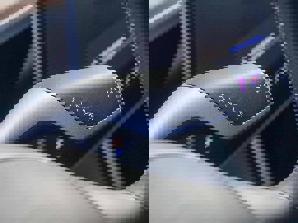 Used 2025 Tesla Model Y Performance image 17