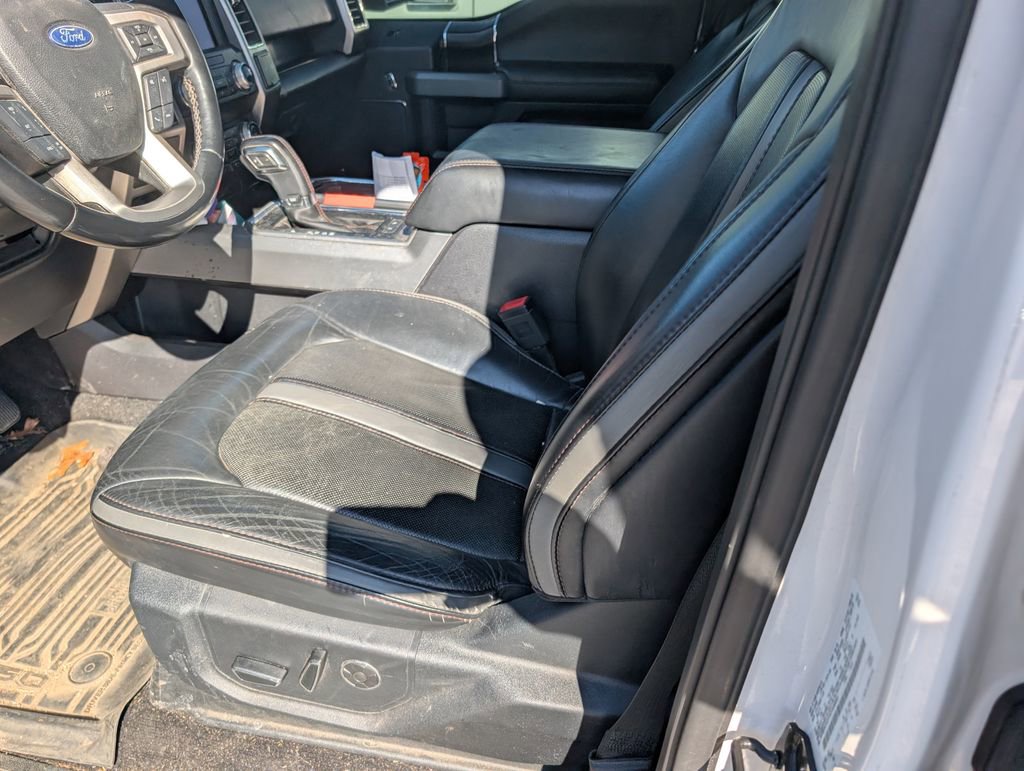 Used 2019 Ford F150 Platinum w/ Equipment Group 701A Luxury image 9