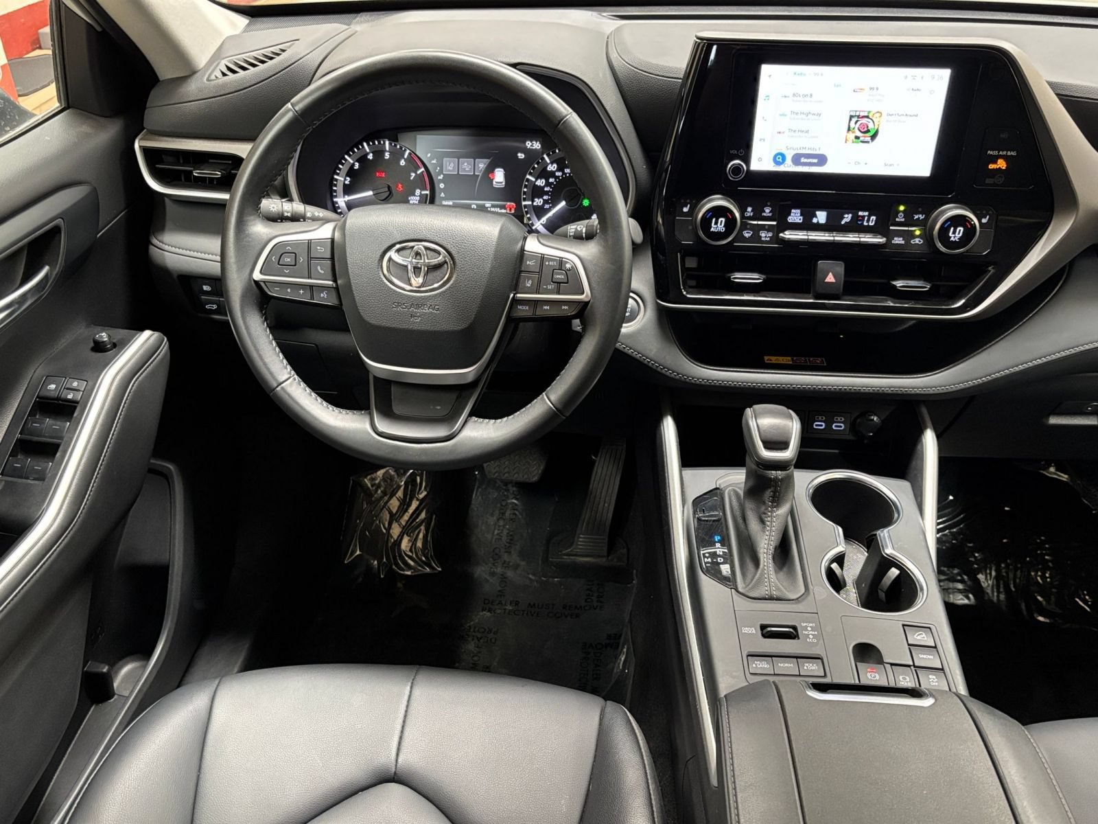 Used 2026 Toyota Highlander XLE AWD/4WD image 36