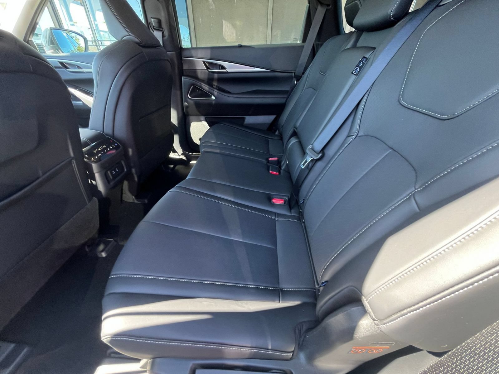 Used 2026 INFINITI QX60 Luxe AWD/4WD image 29