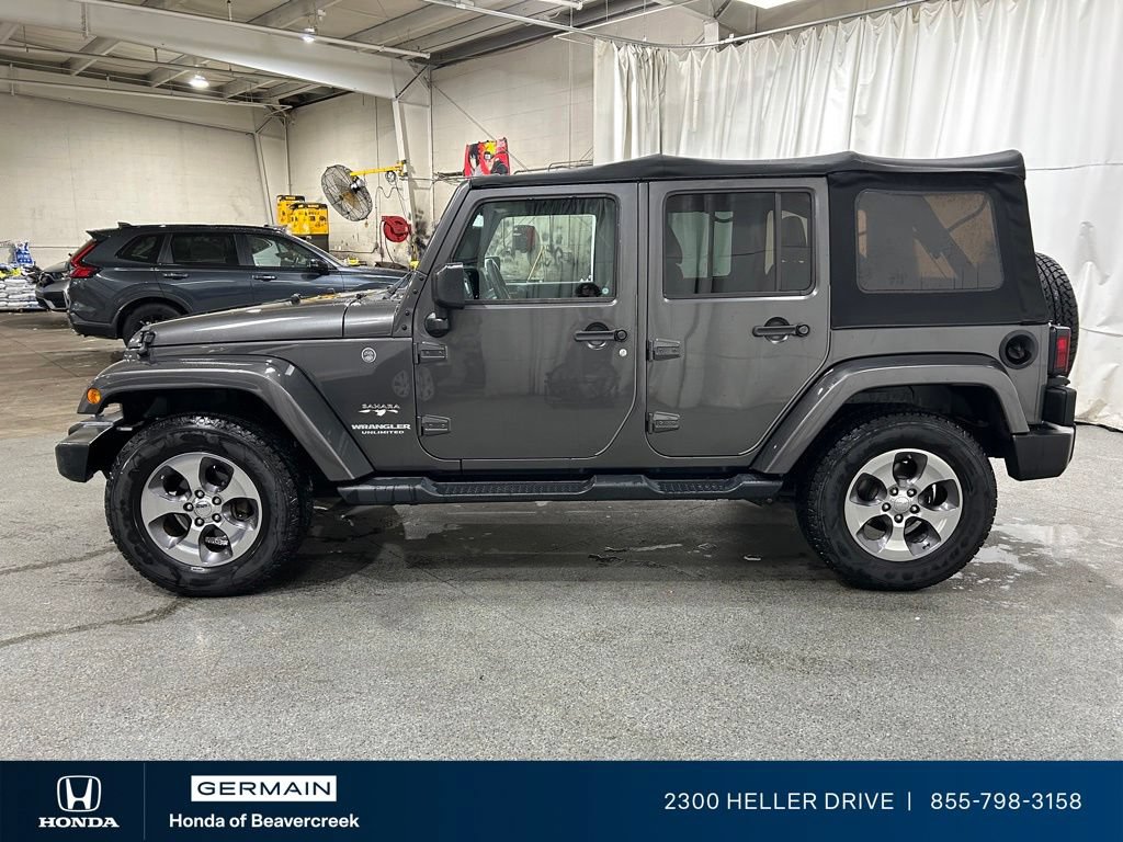 Used 2016 Jeep Wrangler Unlimited Sahara w/ Dual Top Group AWD/4WD image 5