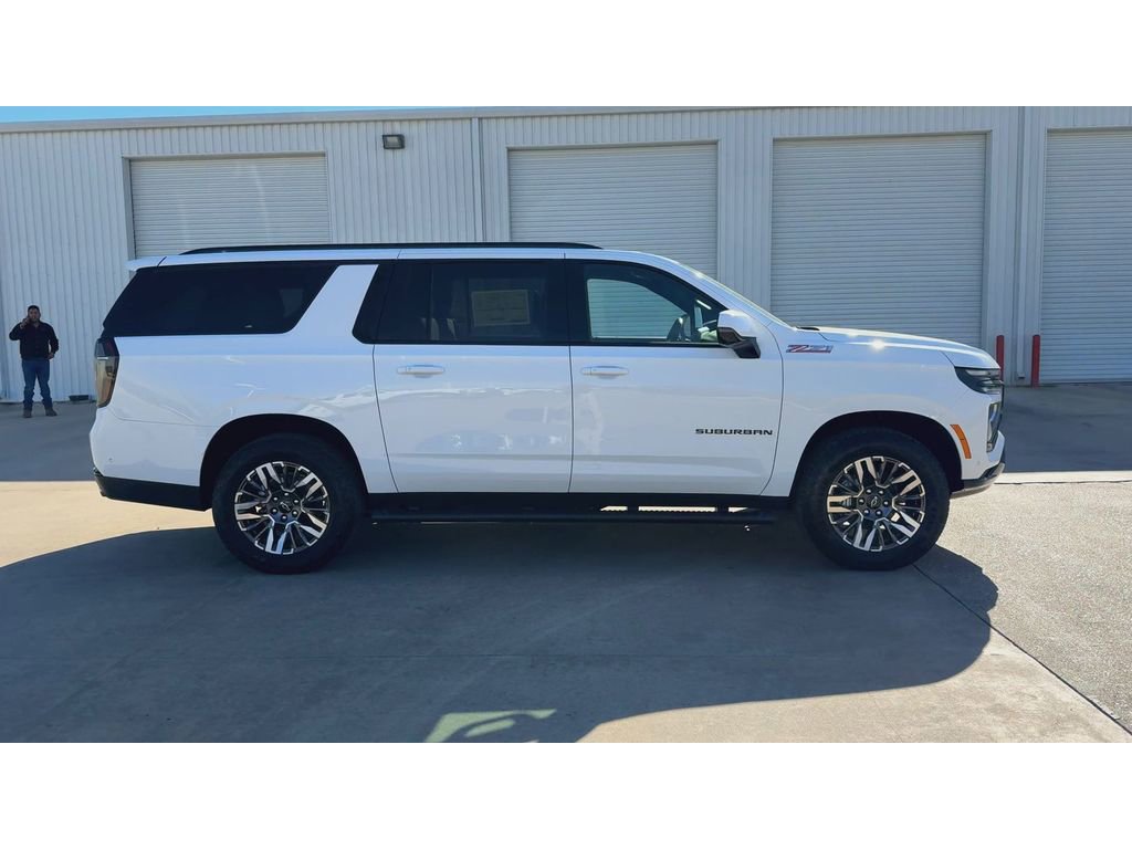 New 2026 Chevrolet Suburban Z71 w/ Z71 Off-Road Package AWD/4WD image 9