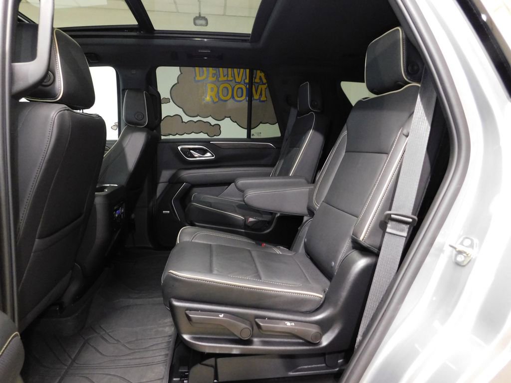 Used 2024 Chevrolet Tahoe Premier w/ Premium Package AWD/4WD image 79