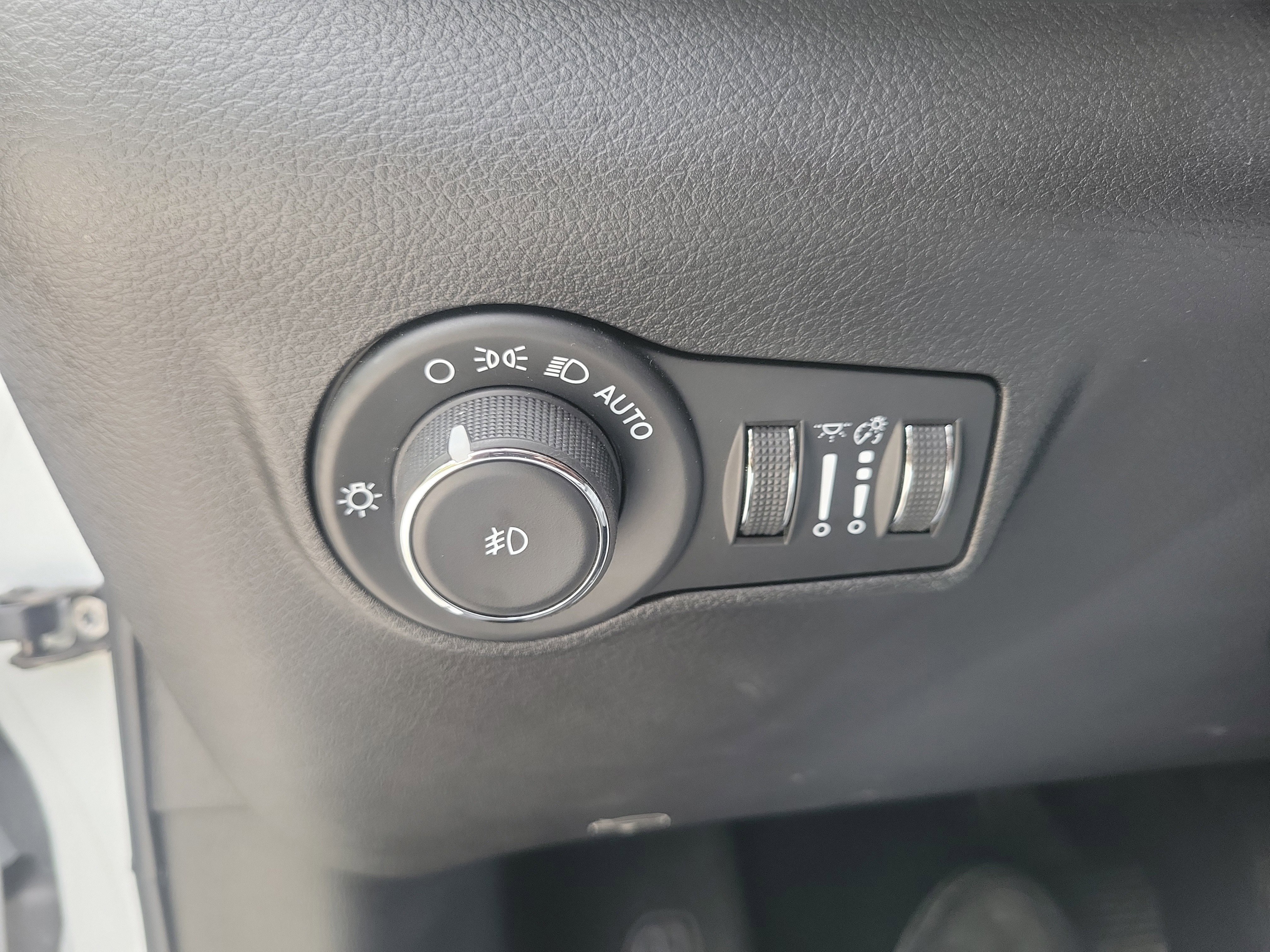 Used 2024 Jeep Compass Trailhawk AWD/4WD image 28