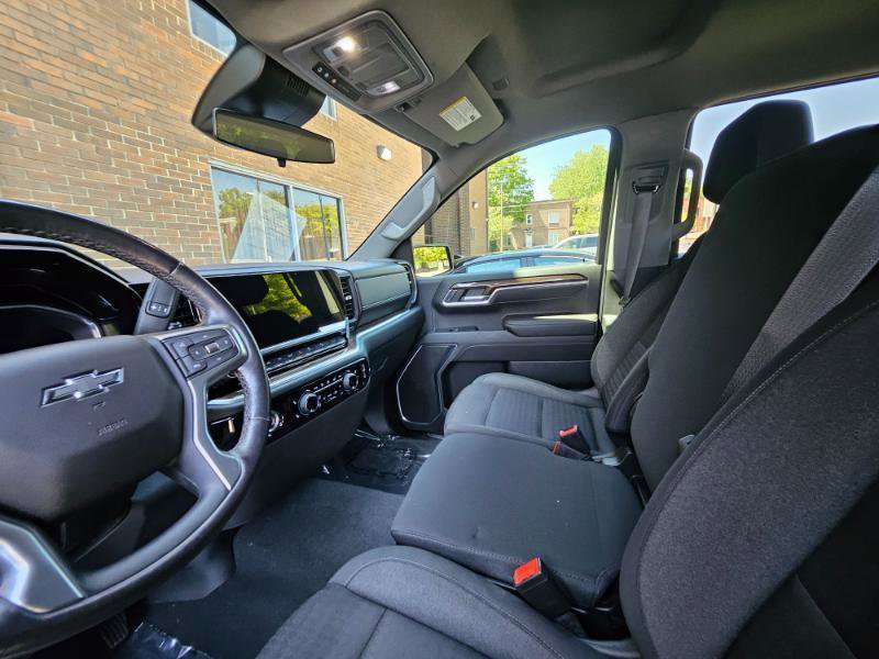 Used 2022 Chevrolet Silverado 1500 RST AWD/4WD image 45