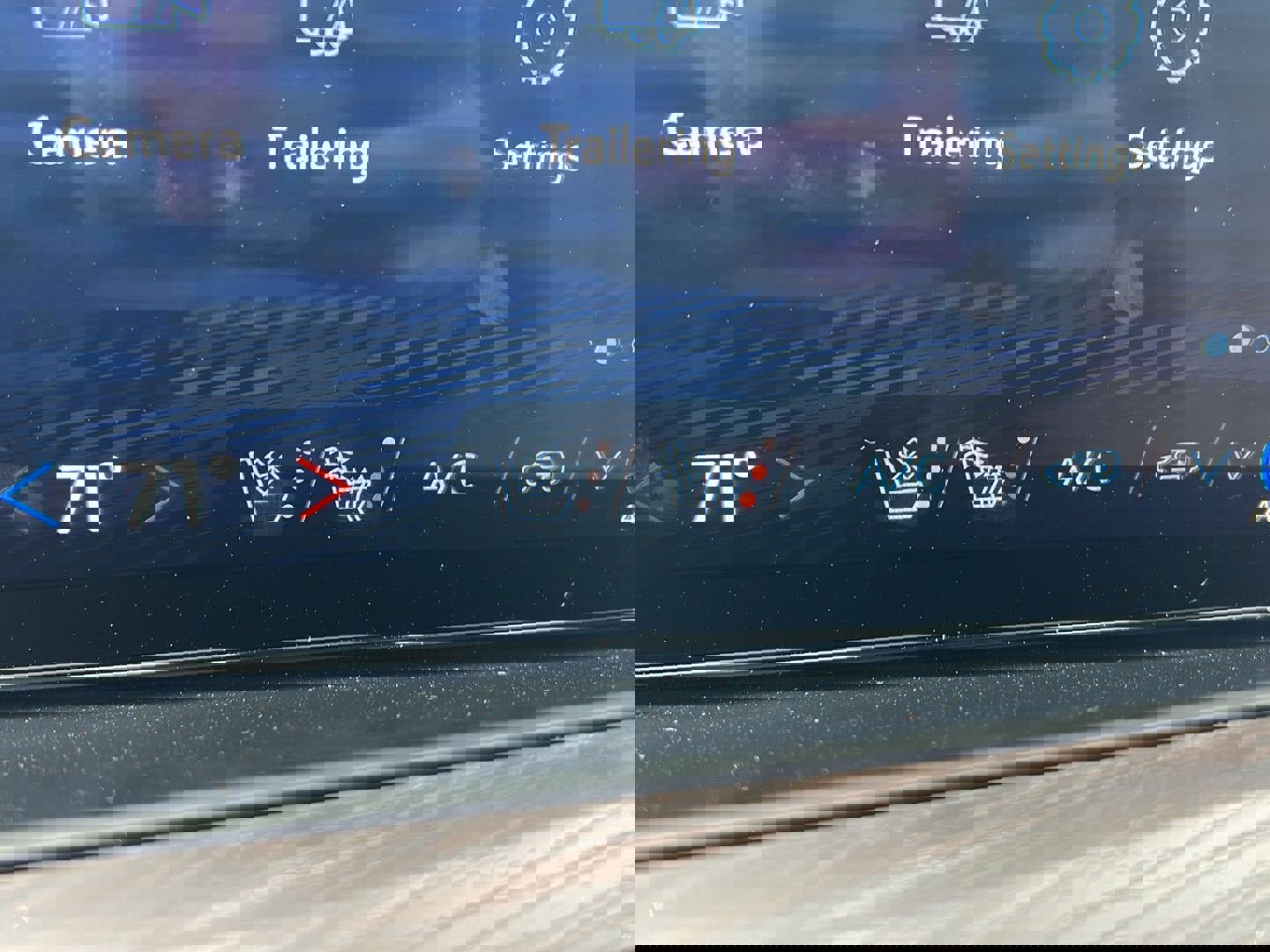 New 2026 Chevrolet Suburban Premier image 32