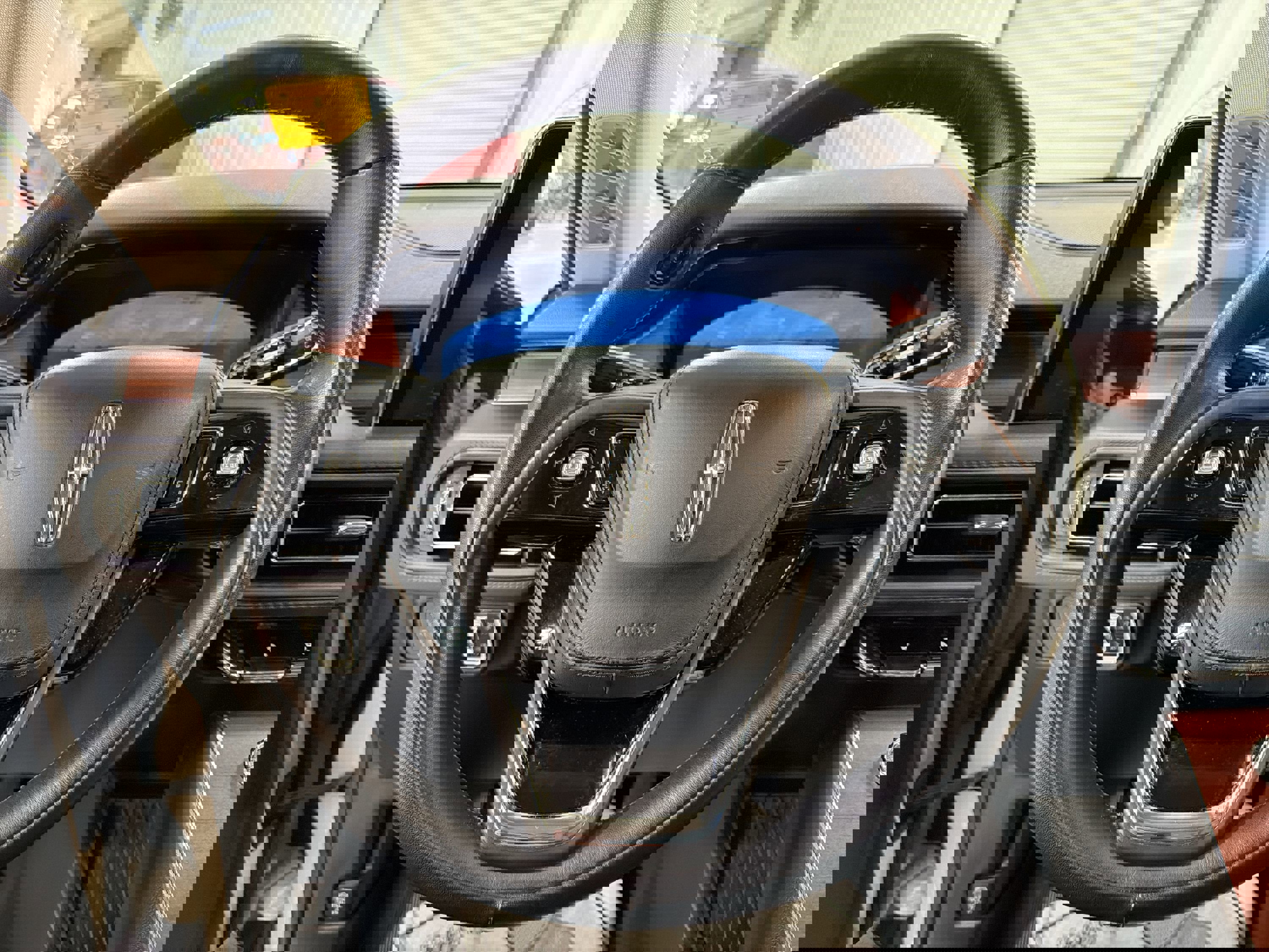 Used 2023 Lincoln Aviator Reserve w/ Equipment Group 201A image 13