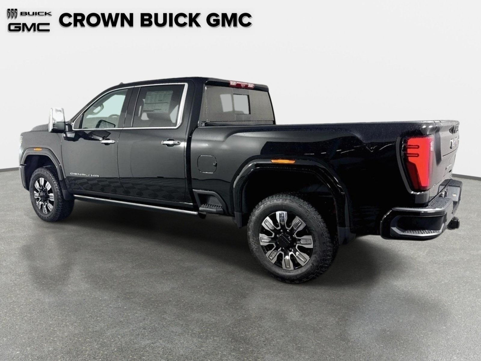 New 2026 GMC Sierra 3500 Denali w/ Denali Reserve Package AWD/4WD image 7
