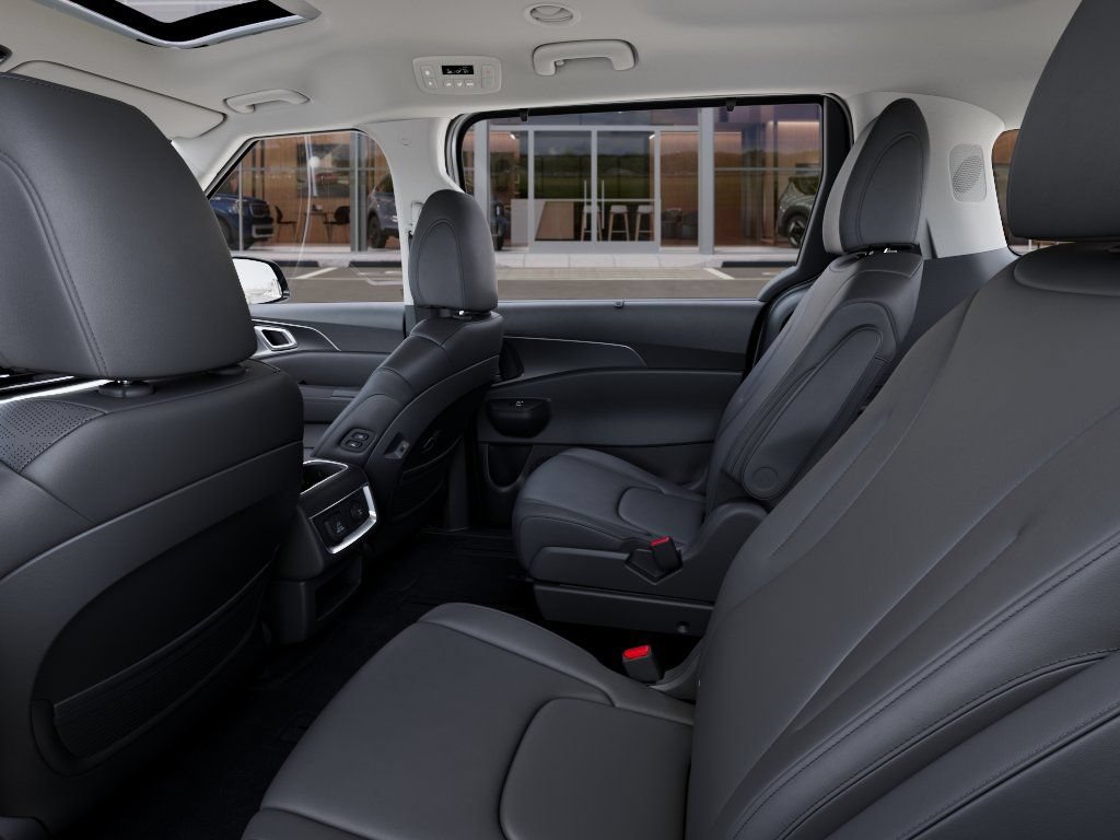 New 2027 Kia Carnival SX FWD image 18