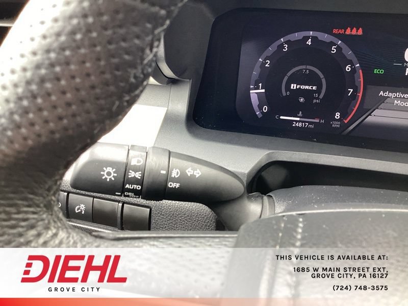 Used 2024 Toyota Tacoma TRD Sport AWD/4WD image 32