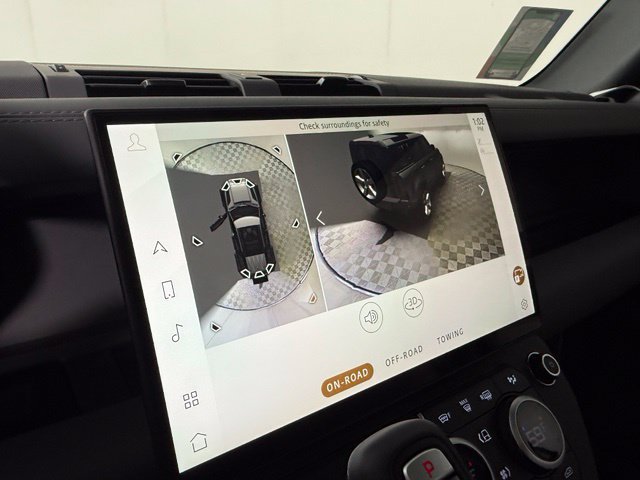New 2026 Land Rover Defender 110 X-Dynamic SE AWD/4WD image 18