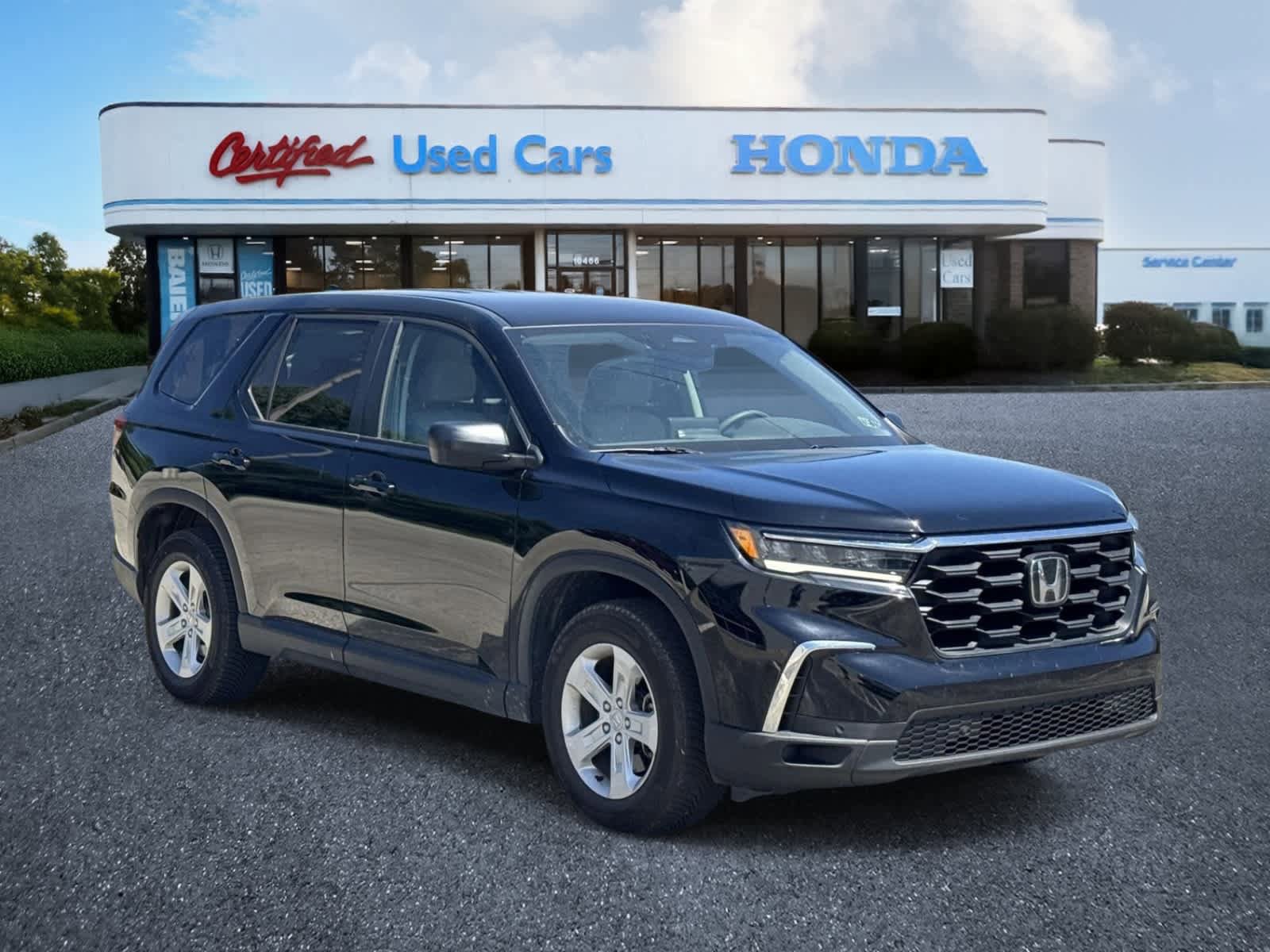 Used 2023 Honda Pilot LX image 7
