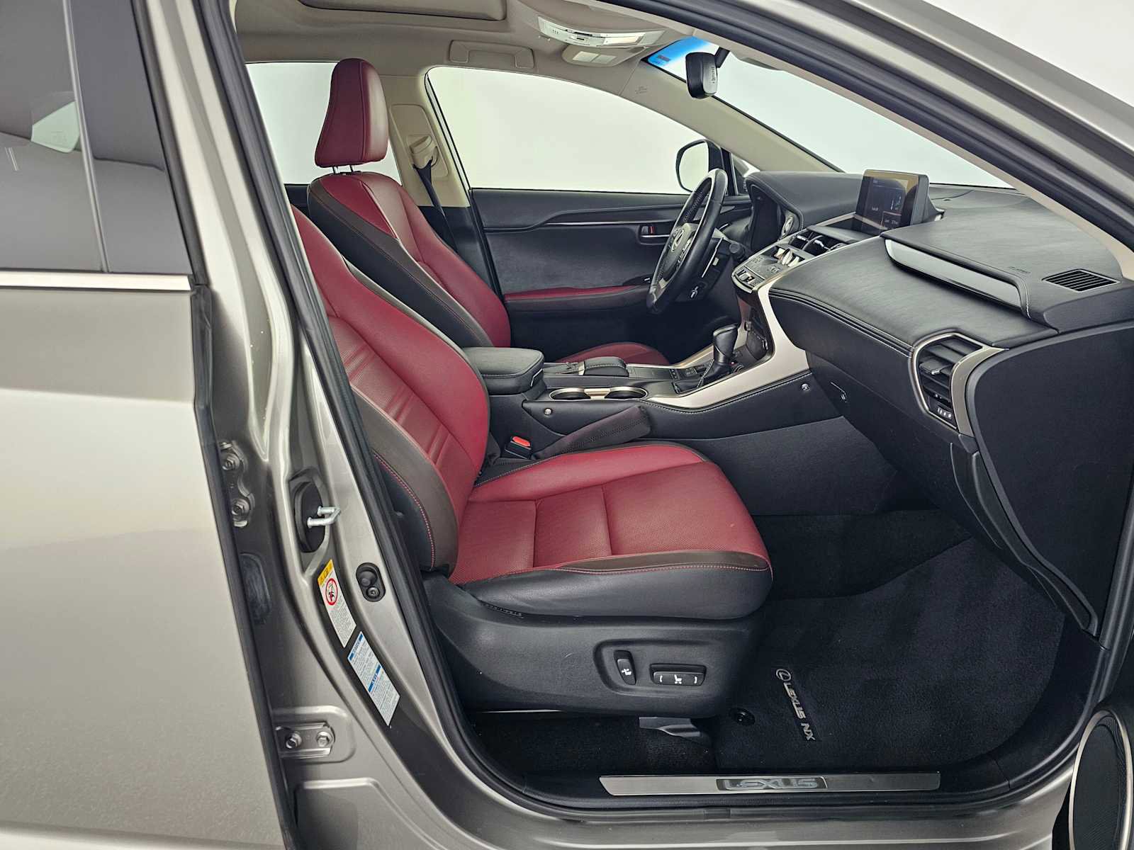 Used 2019 Lexus NX 300h AWD w/ Comfort Package image 10