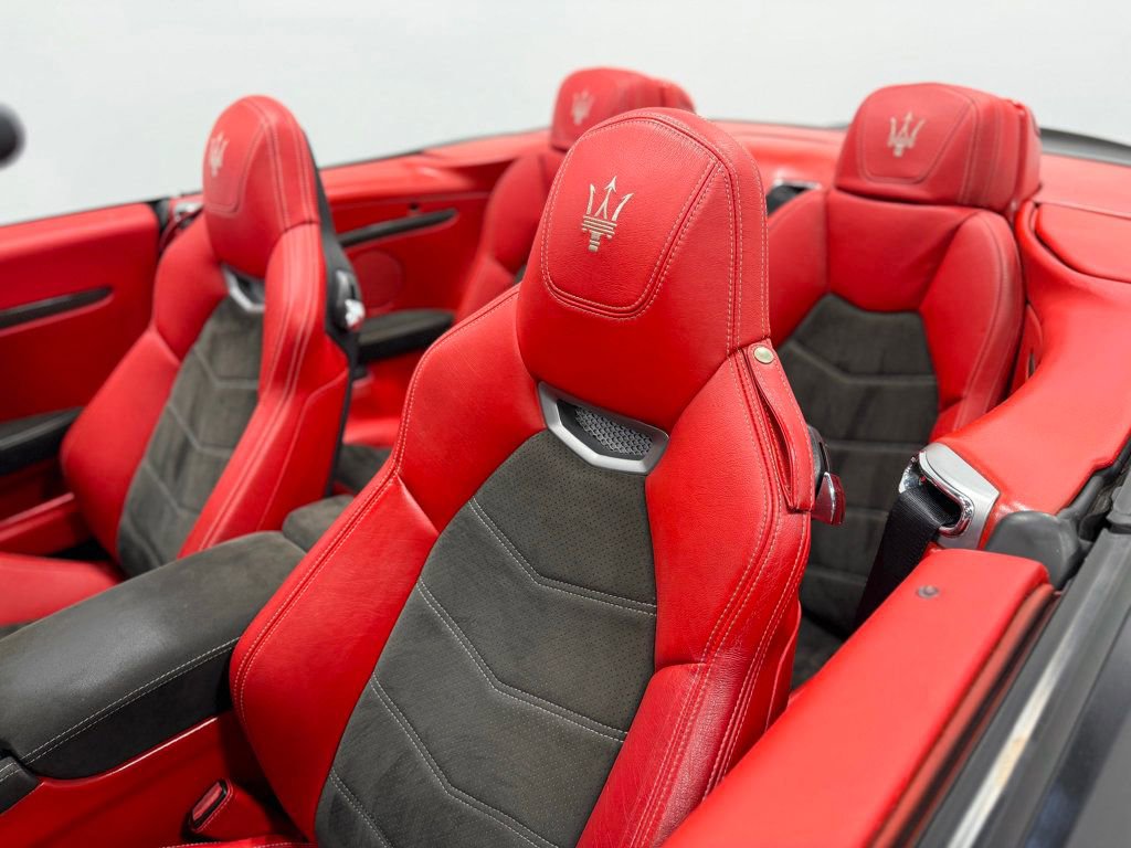 Used 2015 Maserati GranTurismo MC RWD image 20