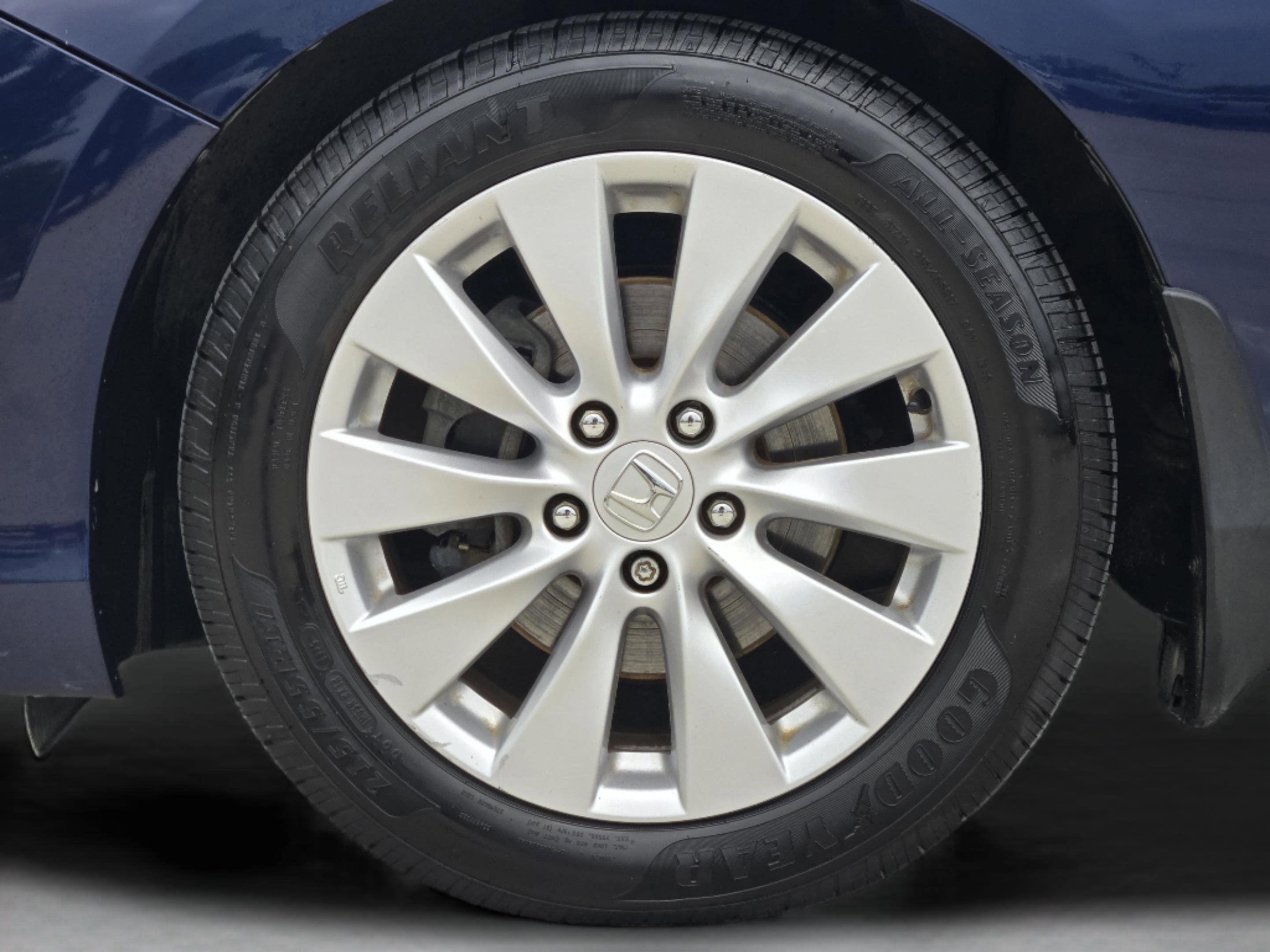 Used 2013 Honda Accord EX-L image 31