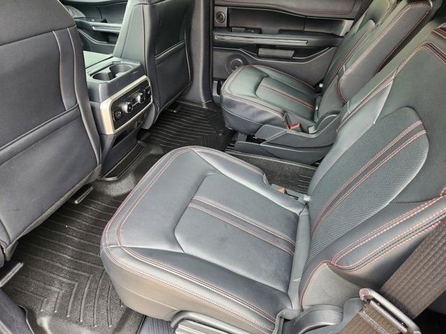 Used 2023 Ford Expedition Limited image 42