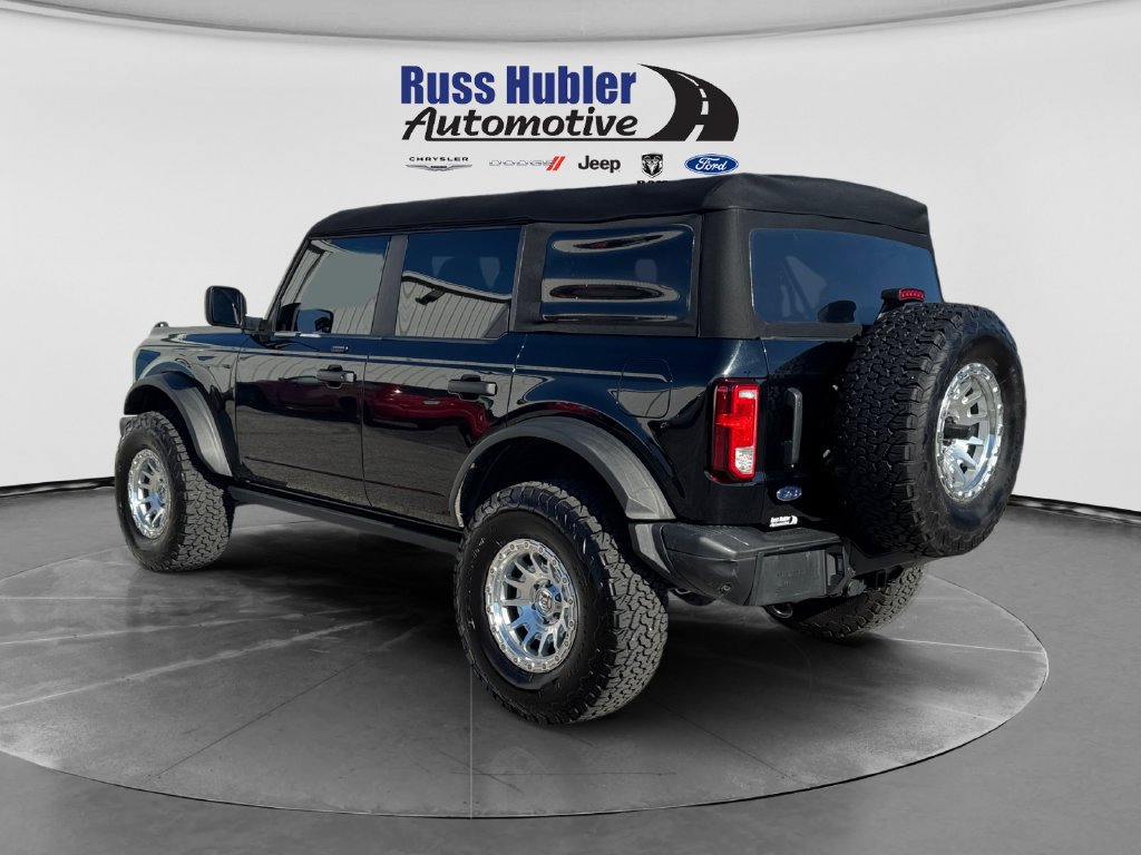 Used 2023 Ford Bronco Black Diamond w/ Sasquatch Package AWD/4WD image 3