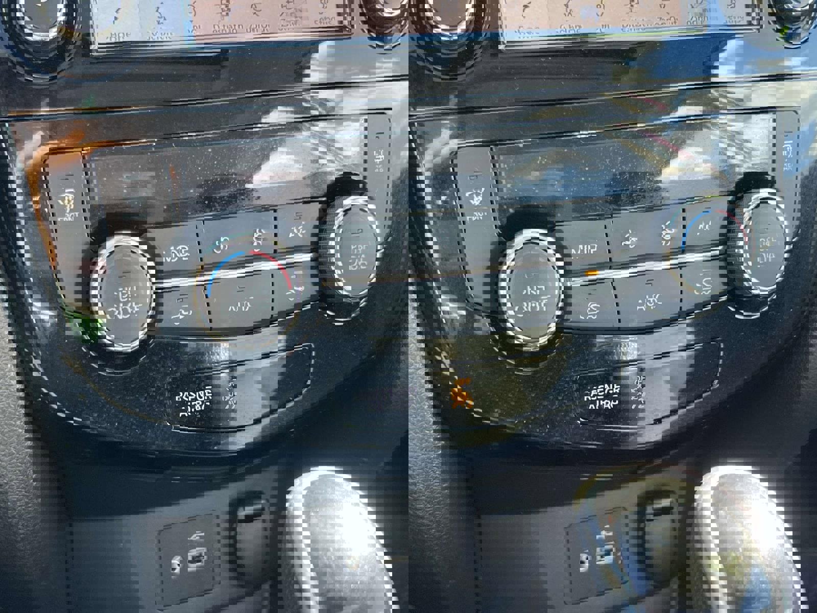 Used 2022 Nissan Rogue Sport SL w/ Premium Package image 13