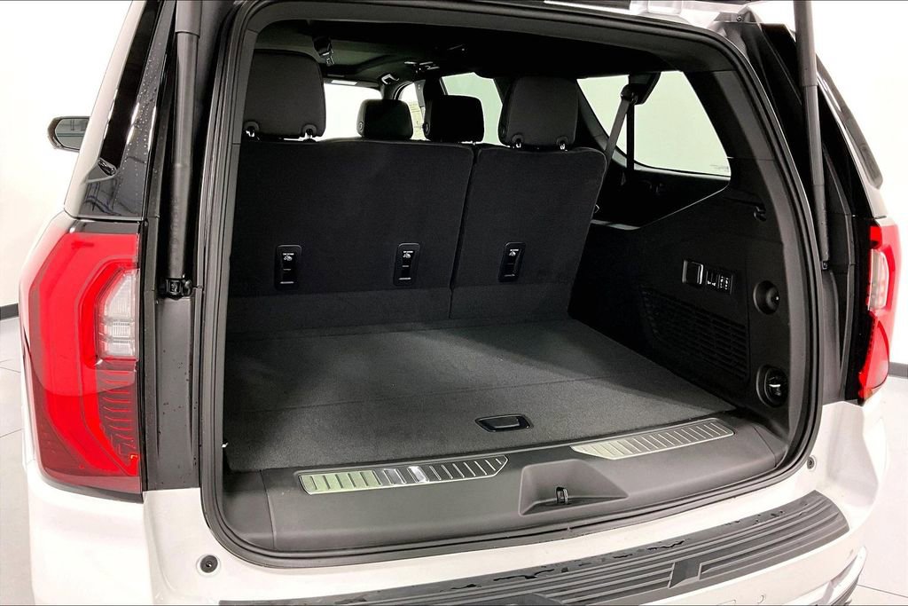 New 2026 GMC Yukon XL Denali image 32