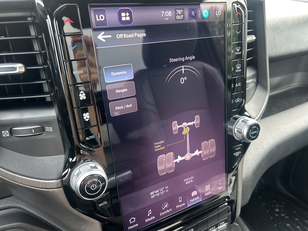 New 2025 RAM 5500 Tradesman AWD/4WD image 30