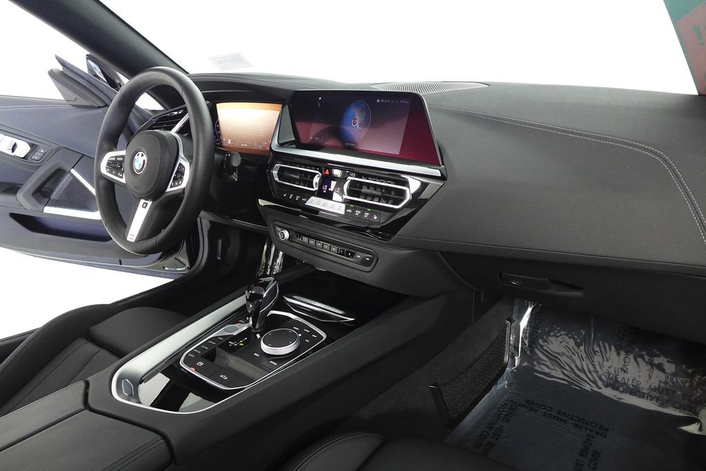 Certified 2022 BMW Z4 M40i w/ Driving Assistance Package image 17