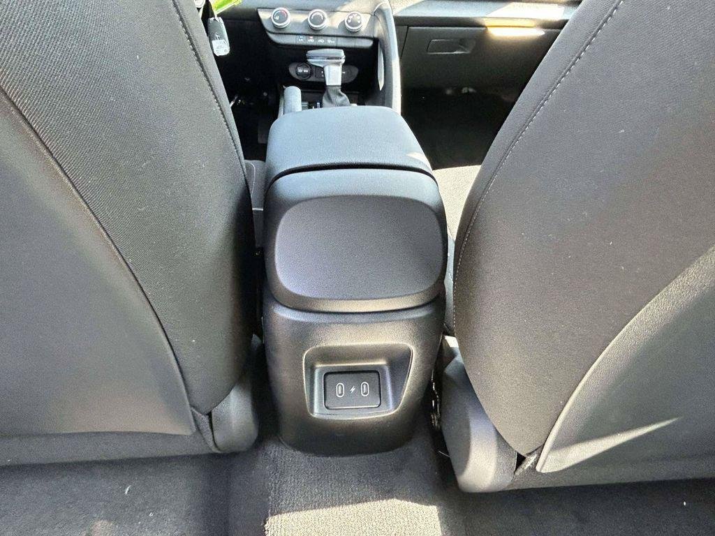 New 2026 Hyundai Elantra SE FWD image 37