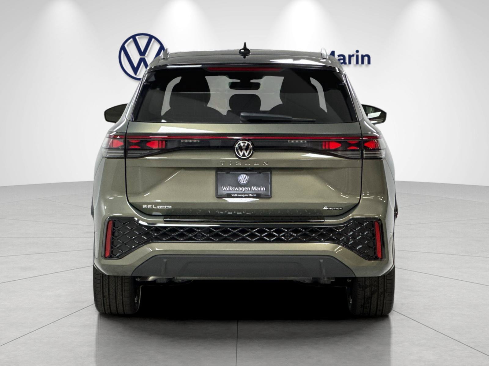 New 2026 Volkswagen Tiguan SEL R-Line AWD/4WD image 4