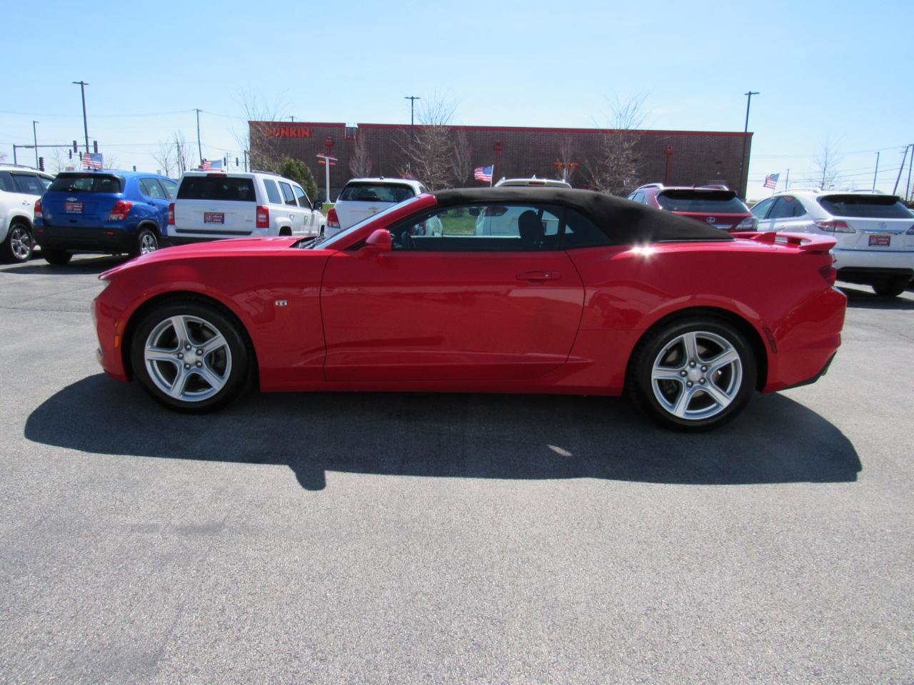 Used 2020 Chevrolet Camaro LT RWD image 3
