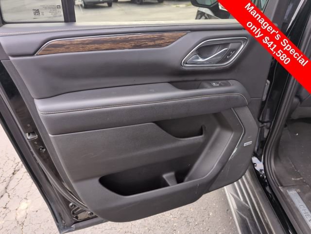 Used 2023 Chevrolet Suburban Premier image 10