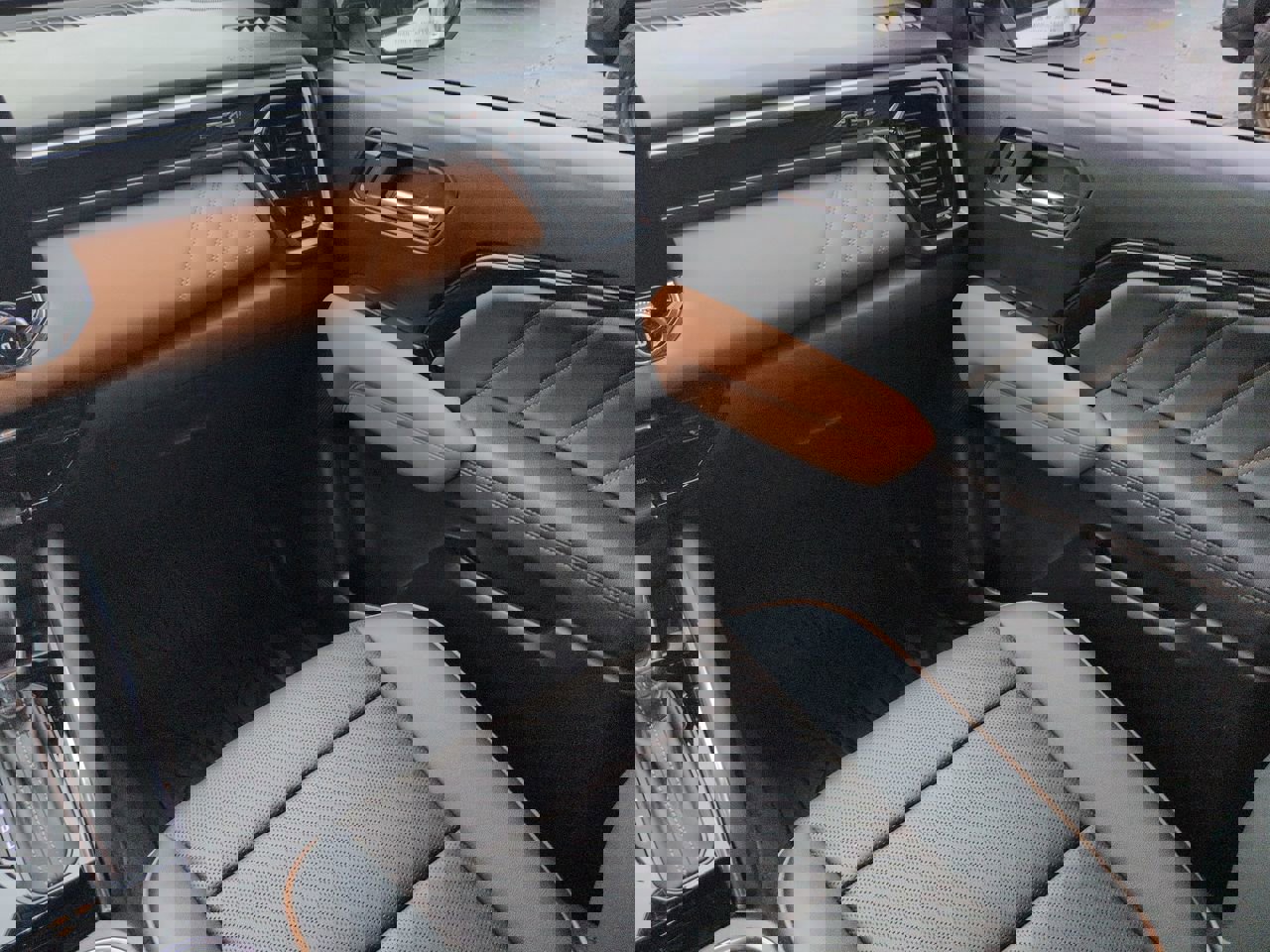 Certified 2025 GMC Canyon AT4 w/ AT4 Premium Package image 25