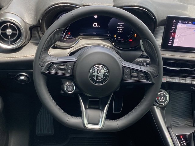 New 2025 Alfa Romeo Tonale w/ Premium Package image 48