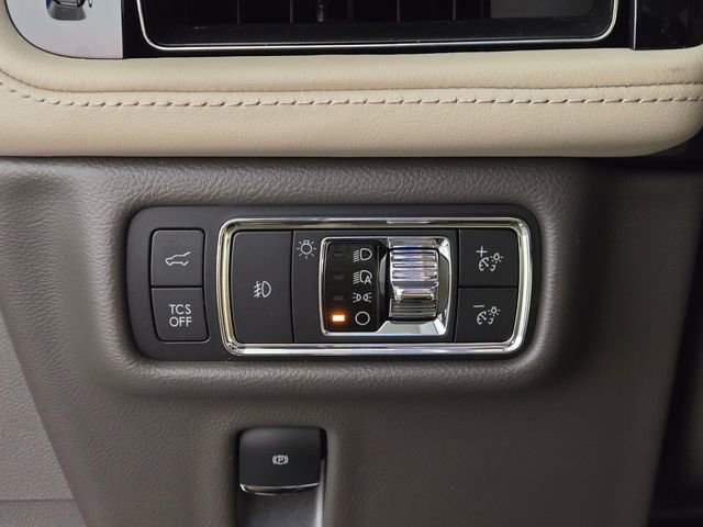 Used 2021 Lincoln Nautilus Reserve w/ Equipment Group 202A image 39