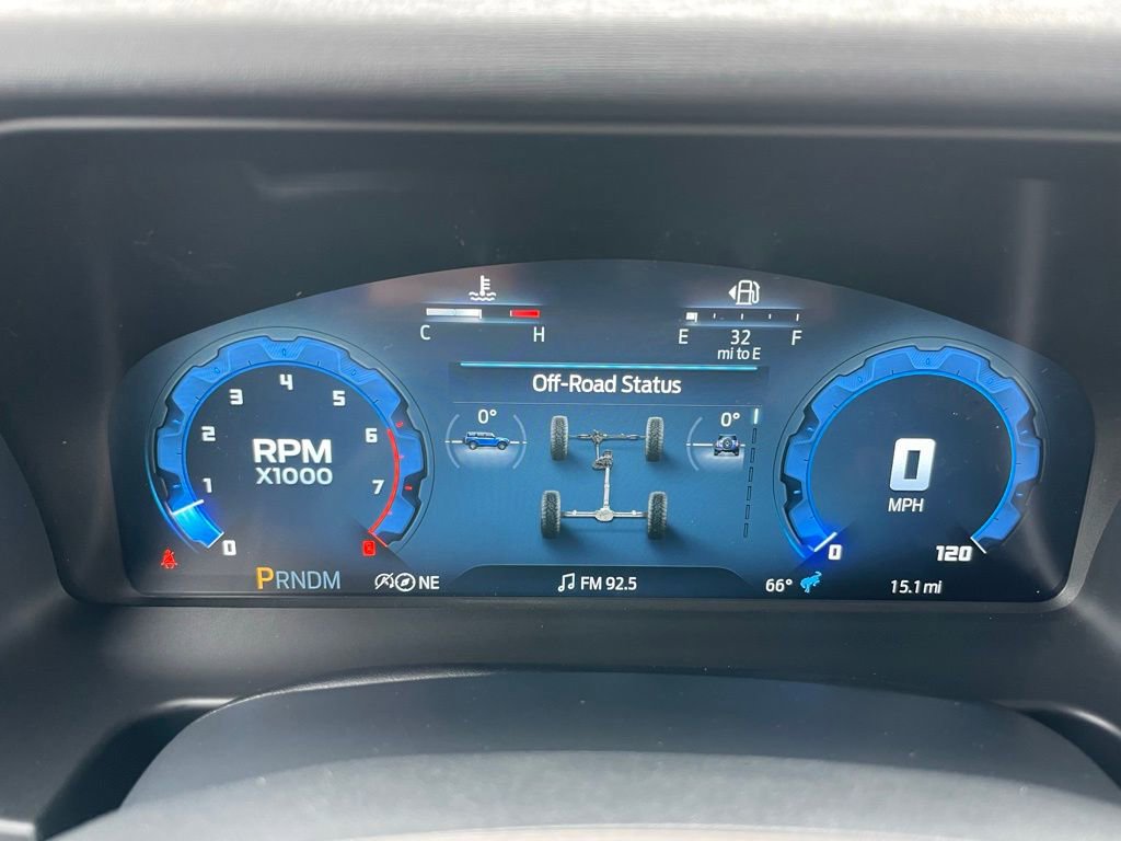 New 2025 Ford Bronco Badlands image 9