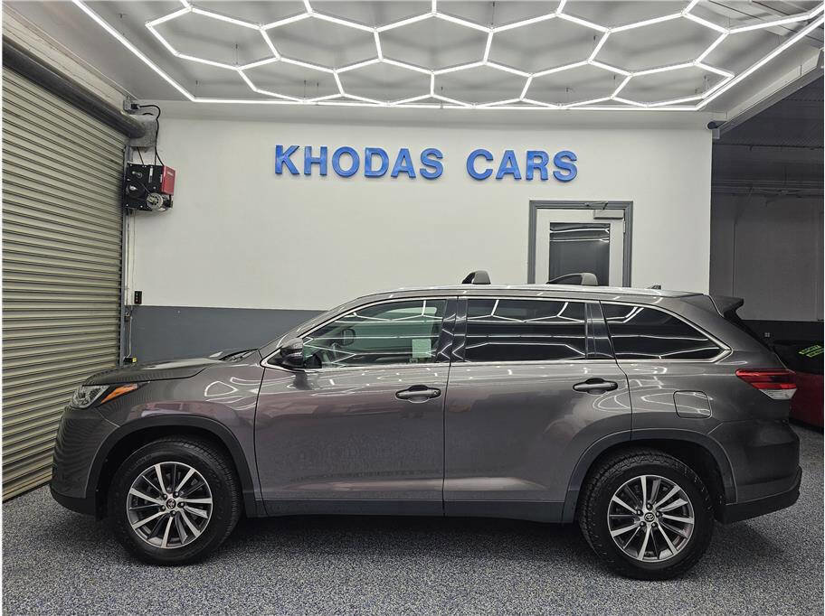 Used 2019 Toyota Highlander XLE
