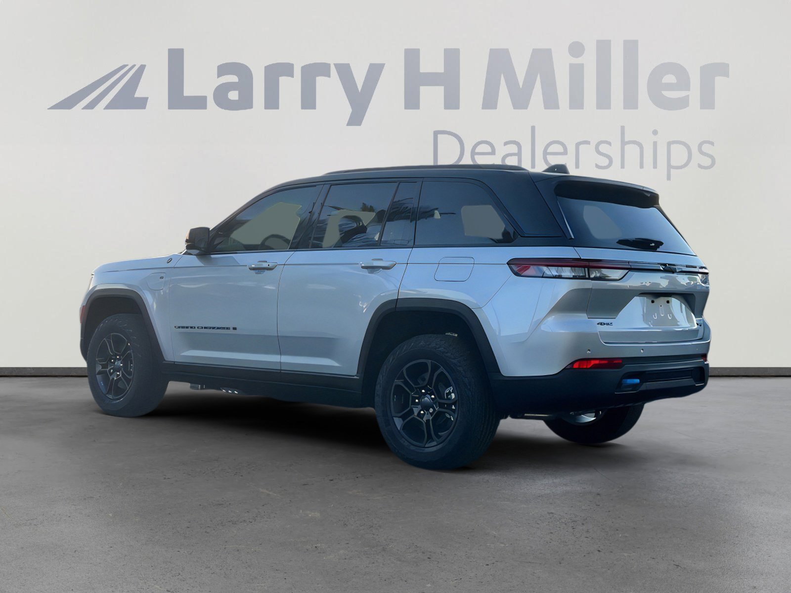 New 2025 Jeep Grand Cherokee Trailhawk image 3