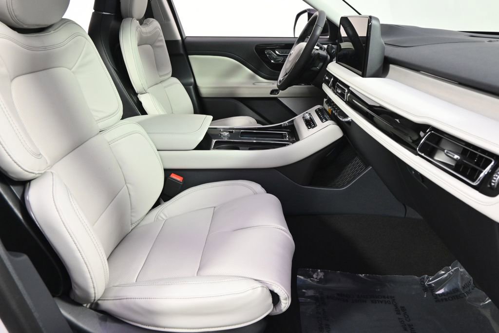 New 2026 Lincoln Aviator Reserve image 16