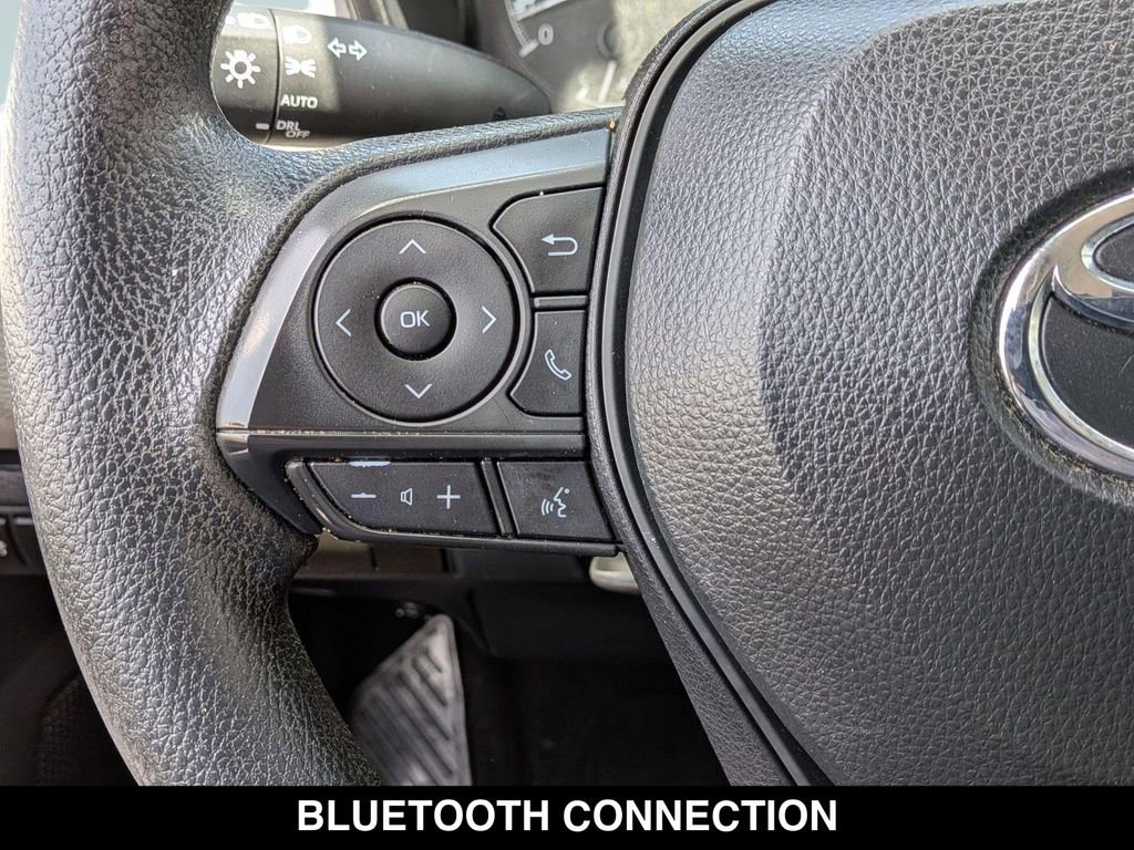 Used 2021 Toyota Corolla LE FWD image 16