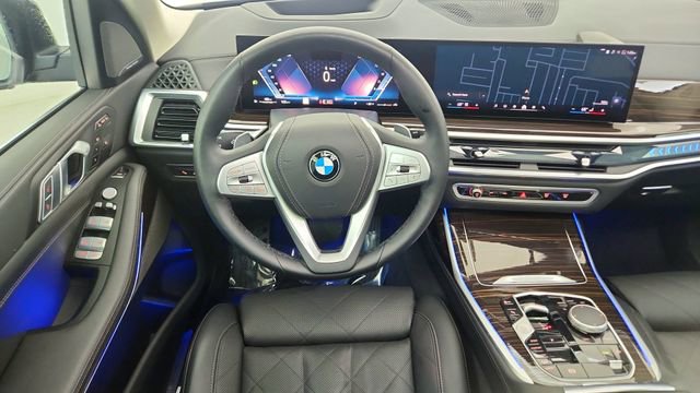 Used 2026 BMW X7 xDrive40i image 39