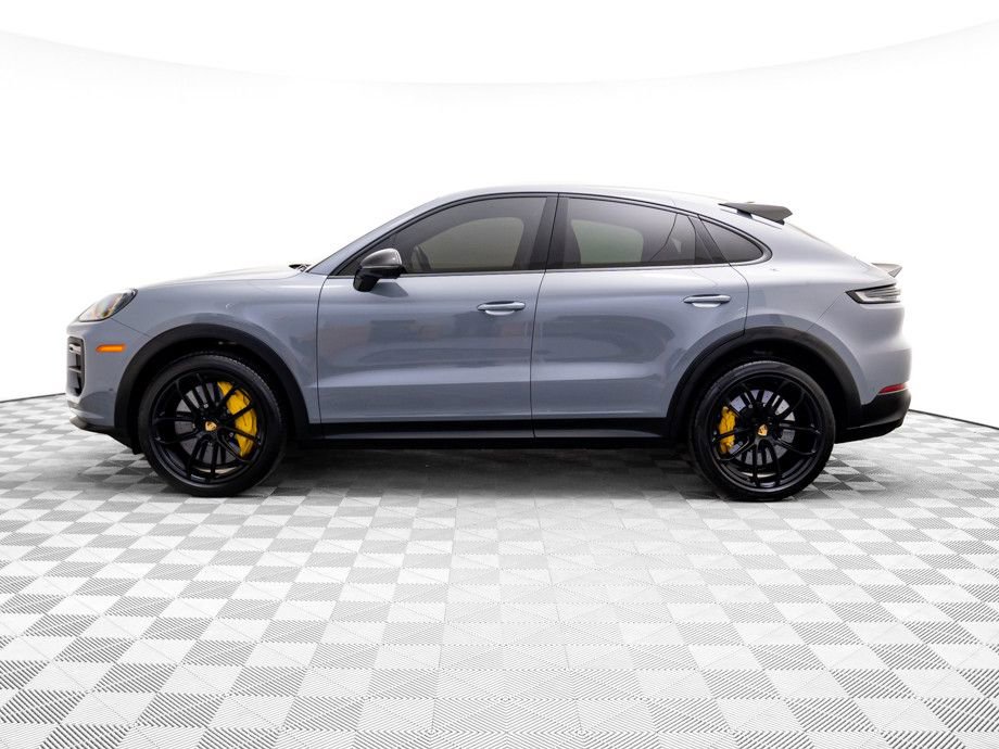 Certified 2024 Porsche Cayenne Turbo GT image 2