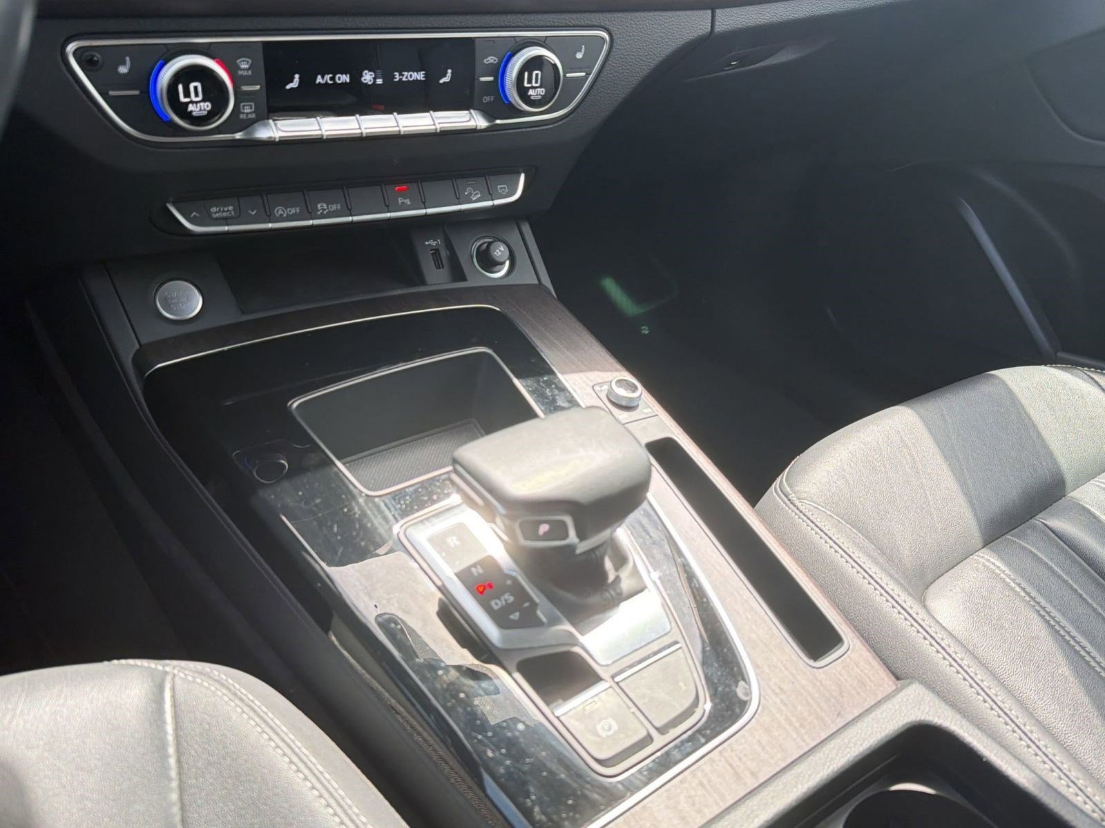 Certified 2023 Audi Q5 2.0T Premium w/ Convenience Package image 18