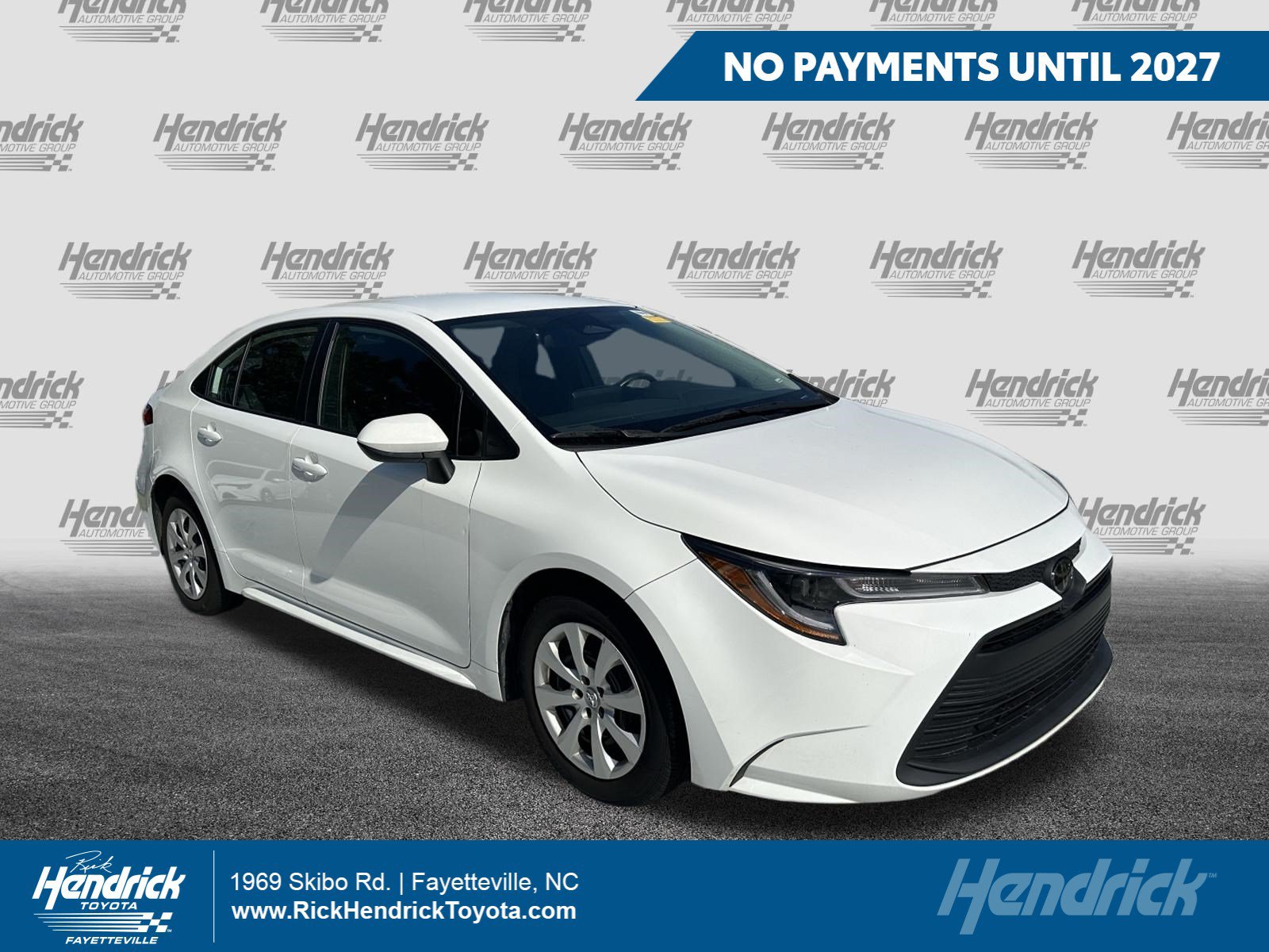 Used 2024 Toyota Corolla LE FWD image 1